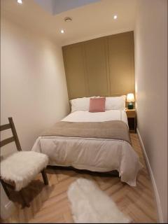 Stylish Galway City 2 Bed with 7 Min Walk to Eyre Square - 7