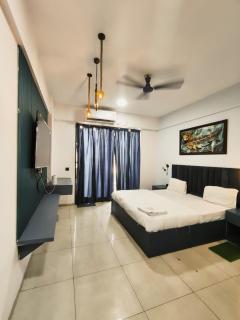 Omaxe Hazratganj - 3