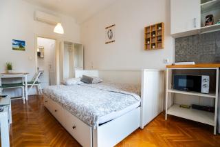 Flex SelfCheckIns Zagreb 291 - 292 - 293 - 294 - 4 Units - Studio Apartments - City Centre - Flexible Keybox Entry - Modern - 9