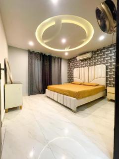Grand 7 building Bahira Town Lahore - 4