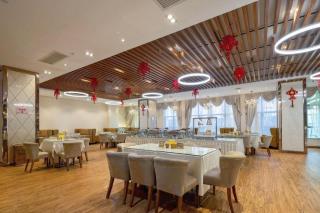 Zhonglian Harbor Hotel - 6