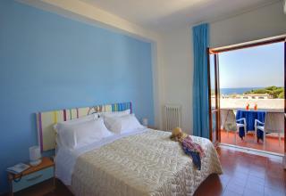 Iris Hotel - 9