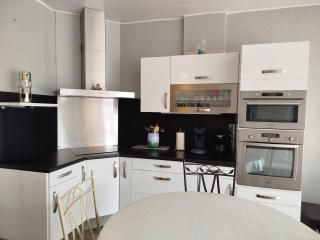 Agréable appartement T2 avec loggia proche commerces et plage - 4ALB24 - 4