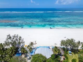 Nomad Beach Resort - 7