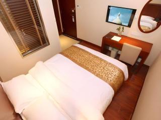 GreenTree Inn Shanghai Songjiang WanDa Plaza RonGMEi Road Express Hotel - 8