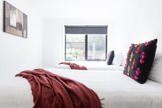Perfect for groups and large families - Sleeps 12 - 2