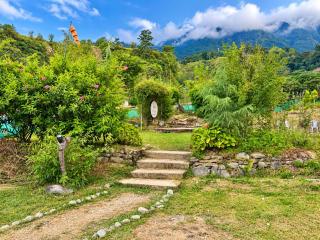 Trika Stays And Cafe Cob House Bir Himachal Pradesh - 5