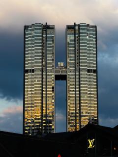 INVIS High-Rise Design Suites-Chunxi Road Chengdu - 9