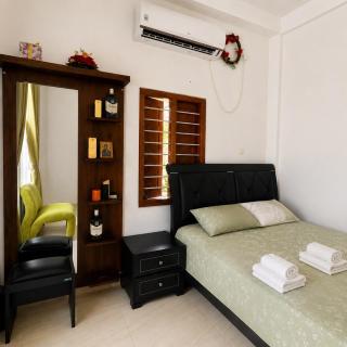 MODERN-LUXURY Private Oasis in Mannar - 9