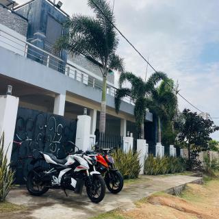 MODERN-LUXURY Private Oasis in Mannar - 5