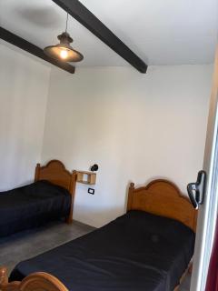 Hermosa Casa con Galeria en El Nihuil - 5