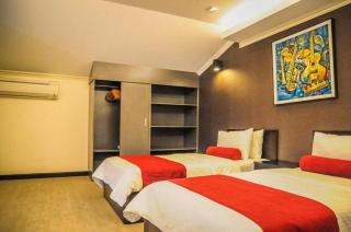 The Bauan Plaza Hotel - 6