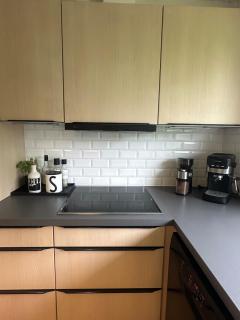 Newly renovated house - close to shopping and trains - 7