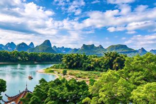Yangshuo Fuhai Silk Fan Retreat - Grand 5-star Li River Resort with Rooftop Pool & Rare Painted Fan Heritage Beside - 0