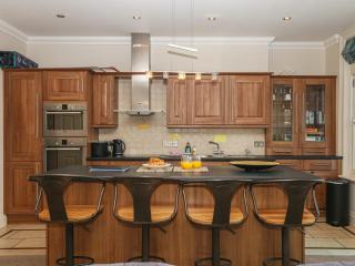 1 Embankment House - 2