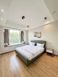 Grandeur Properties - 7