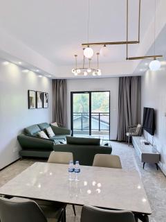 Grandeur Properties - 1