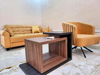 Luxxe Suites By Almond - 2