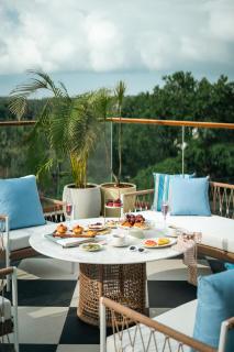 LohonoStays Villa Azora - 6
