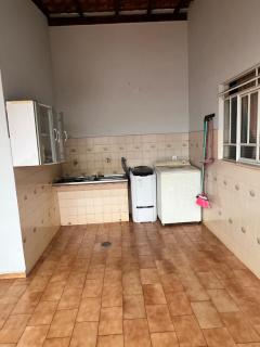 Casa Ampla, Completa e Funcional no Centro - 3