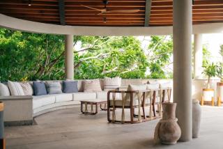 Casa Joanna - 5BR Cliffside Villa & Infinity Pool - 2