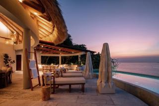 Casa Joanna - 5BR Cliffside Villa & Infinity Pool - 9