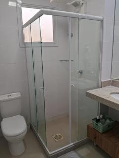 Show de apartamento na Praia do Morro - Guarapari - 3Q - Área externa com churrasqueira - 2 vagas garagem - Wifi - 100m da praia - ar condicionado - 7