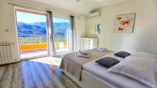 Holiday Home Nika-Wellness & Spa by Villas Guide - 2