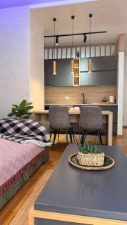 Becici stan - Private Garage - 7