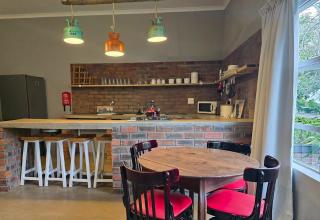 #2 The Corner House - 2 Bedrooms & Braai Patio - 7