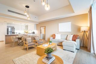 Luxury & Comfort - Yas - Golf course & Sea View - F1 - Etihad Arena - Ferrari World - Sea World - Yas Bay - Abu Dhabi - 1