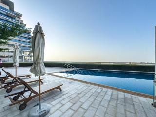 Luxury & Comfort - Yas - Golf course & Sea View - F1 - Etihad Arena - Ferrari World - Sea World - Yas Bay - Abu Dhabi - 3
