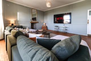 Bodorgan Inn by Birch Stays Extra night free - 5