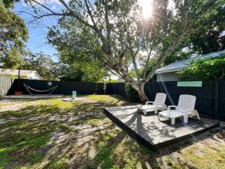 Clearwater 2BR Home Private Yard, Hammock & Grill 10 Min to Beach - 0