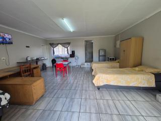 Woodhills Guest house - 5