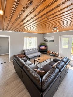 Family Cabin w/ Private Pond & Mountain Views - Cle Elum - 6