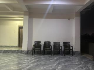 New Woodland Lodge, near by LGBI Airport - 4