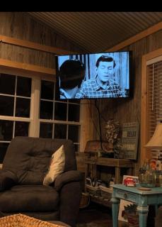 Big Daddy and GiGs Happy Place - 6