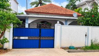 Three Bed room spacious bungalow - 5