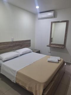 Torreblanca Plaza Hotel - 2