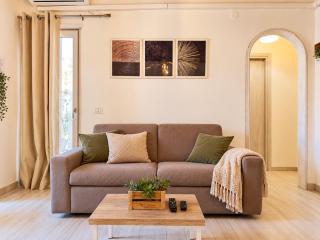 Demetra Seafront Apartment - Parking & Pool - 3