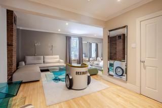 Downtown Retreat with Modern Comfort - 7