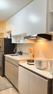 Modern Studio Near IT Park with Pool & Fast WiFi - The Median - 8