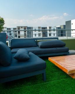 Jay's Urban Place - 4