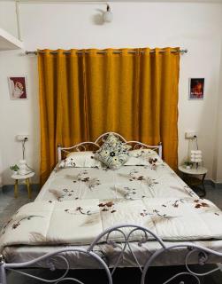 Silsilaa Couple & Family-Friendly 1BHK Gulma - 2