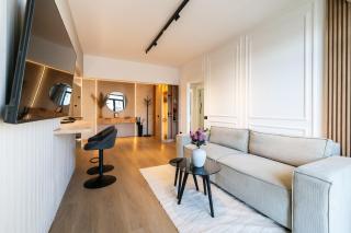 Parisian Design - Modern 2BR Flat - 5