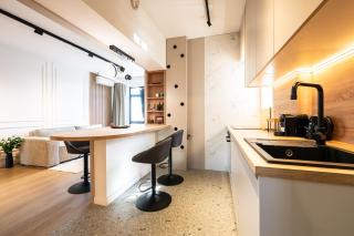 Parisian Design - Modern 2BR Flat - 3