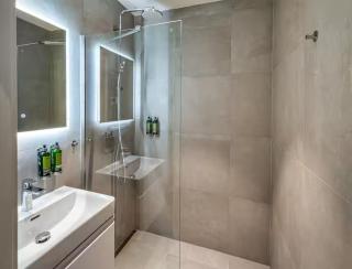 2Bedroom with View and childrens playroom - 7