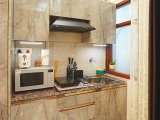 Raahi 39 Cozy Studio with Balcony - 2