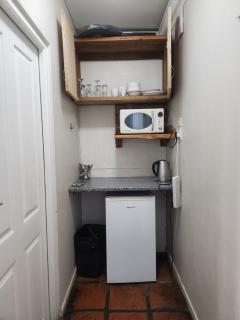 Bedrock Family 4 Sleeper En-Suite Studio - 2